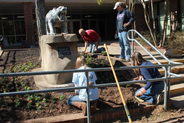 Photo taken by Jenna Hiscock as last year's beautification day.